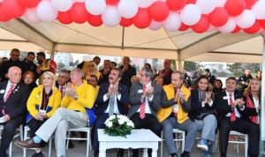temel-atma-toreni-mitinge-donustu-AGXbYAXU.jpg