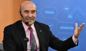 tunc-soyer-benim-hayatimin-manasi-bu-memlekete-duydugum-ask-Fng4UtvS.jpg