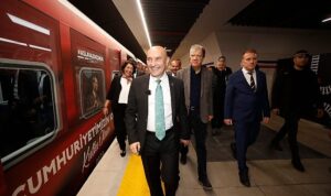 tunc-soyer-bundan-sonra-sathimiz-tum-vatandir-jwKaVU3N.jpg