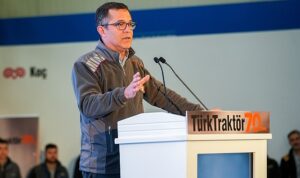 turktraktor-kesintisiz-pazar-liderligini-17-yila-tasidi-LKaLiVYL.jpg
