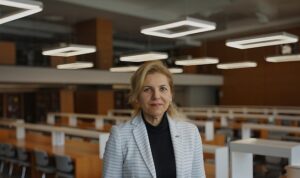 uzmandan-elektronik-sigarayla-nikotin-bagimliligi-artiyor-uyarisi-aws7anfN.jpg