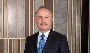 vakifbank-2023-yilinda-63-milyar-dolar-ile-yurtdisindan-en-cok-kaynak-saglayan-banka-oldu-fNJg9GzR.jpg