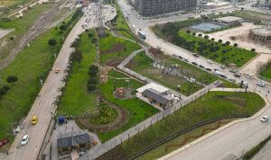 aliagada-reng-renk-bir-bahce-green-park-xjb4EghH.jpg