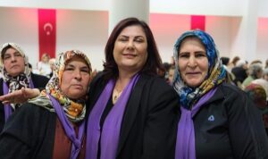 aydin-buyuksehir-belediye-baskani-ozlem-cercioglu-duzenlenen-kahvaltida-kadinlarla-bir-araya-geldi-7RC2uU3z.jpg