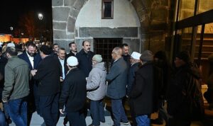 baskan-altay-ramazanin-ilk-teravih-namazinda-seydisehirlilerle-bulustu-rgc5F5lh.jpg