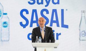 baskan-soyer-izmire-4-yeni-fabrika-4-yeni-cumhuriyet-kalesi-kazandirdik-LmsWmVYA.jpg