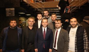 buyukakin-ve-tutusa-manavlardan-yogun-ilgi-22wJzFXZ.jpg