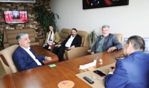 cakir-ve-omerogludan-kamu-kurumlarina-ziyaret-LMRBOqdl.jpg