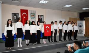 canakkale-zaferinin-109-yil-donumu-ve-18-mart-sehitler-gunu-nedeniyle-iznikte-ilk-toren-dZ3iH6EE.jpg