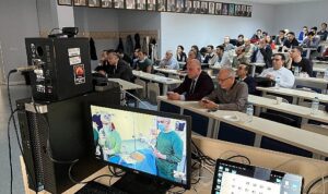 eu-tip-fakultesinde-fitik-cerrahi-gunleri-canli-cerrahi-kursu-duzenlendi-VnHAqUfG.jpg