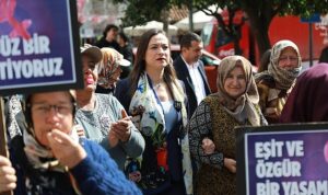 filiz-baskan-sozumuz-eylemimiz-bir-oldugu-surece-gucluyuz-wNIN9Esn.jpg