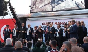 gunes-mahallesinde-bayram-eTGh3Ant.jpg