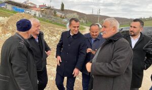 ibrahim-sirin-koyleri-karis-karis-geziyor-ymFTeU2O.jpg