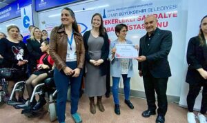 izmir-buyuksehirden-engellilerin-hayatlarina-dokunacak-iki-ornek-proje-J3vWDmVJ.jpg