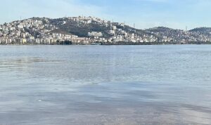 izmit-korfezinde-musilaj-yok-kirmizilik-mevsimsel-gecisten-kaynaklaniyor-n45cnXXa.jpg