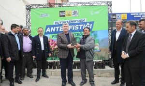 konya-buyuksehirden-yerkopru-havzasindaki-ureticiye-antep-fistigi-destegi-Z59cNwfO.jpg