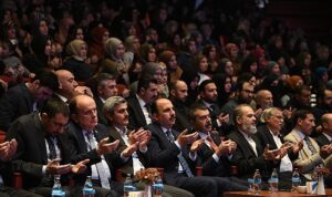 konya-buyuksehirin-tahir-buyukkorukcu-belgeseli-gosterimi-ve-anma-gecesi-yogun-ilgi-gordu-JTFFBnBz.jpg