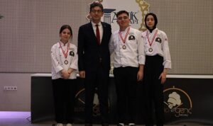 liseli-sefler-gastro-gencte-yeteneklerini-sergiledi-jmVjI5BS.jpg