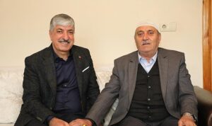 omeroglu-dur-durak-bilmiyor-fdqevHAP.jpg