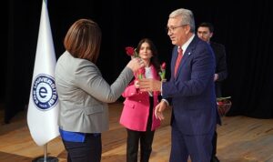 rektor-budak-turkiye-yuzyili-idealini-gercege-donusturmek-icin-bilim-uretmeyi-surdurecegiz-dPTidnMC.jpg