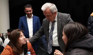 sadi-ozdemir-goruklelileri-dinledi-XzzeXDUE.jpg