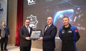 sanayi-ve-teknoloji-bakani-mehmet-fatih-kacir-ve-turkiye-milli-uzay-programi-kapsaminda-uzaya-DIdWRvah.jpg