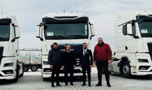 sektorunun-lider-firmasi-akmis-sut-man-cekicileri-ile-arac-filosunu-donusturuyor-yDfmAJnO.jpg