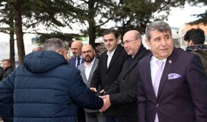 selcuklu-belediye-baskani-ahmet-pekyatirmaci-cuma-bulusmalari-kapsaminda-horozluhan-mahallesi-1-organize-sanayi-saray-GNS5FP2F.jpg