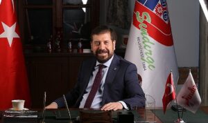 sindirgi-belediye-baskani-ekrem-yavas-4-donem-icin-adayligini-acikladi-ve-yeni-projeleriyle-heyecan-YWUDqE1w.jpg