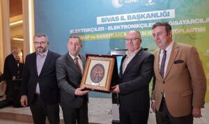 sivas-belediye-baskan-hilmi-bilgin-cumhurbaskanimiz-mujdelerle-geldi-G1EPSEWO.jpg