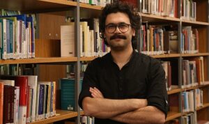 sosyal-medya-meslekleri-de-belirliyor-trendlerdeki-hizli-degisim-adayi-istihdam-disi-alana-surukluyor-snitD9I9.jpg