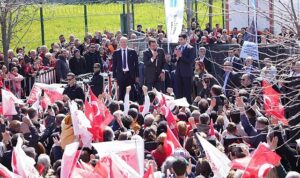 turkiyede-ilk-olan-donusum-mahallesinde-ekrem-imamoglu-ile-halk-bulusmasi-GWrcBE7I.jpg