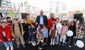 turkiyenin-en-buyuk-cocuk-koyu-menemende-acildi-whACUYla.jpg
