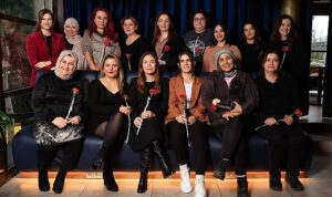 uber-sektorde-sayisi-cok-az-olan-kadin-taksi-suruculerini-destekliyor-9wNFDFSD.jpg