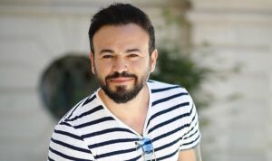 unlu-menajer-gokhan-gunesten-oyuncu-adaylarina-uyari-merdiven-alti-ajanslara-dikkat-edin-AquYgiFV.jpg