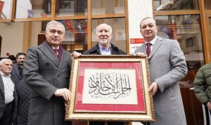 yeniden-insa-edilen-uskudar-gumussu-camii-ibadete-acildi-Ri3R1ECU.jpg