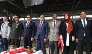 23-nisan-ulusal-egemenlik-ve-cocuk-bayrami-burhaniyede-cosku-ile-kutlandi-CRtsX3zI.jpg