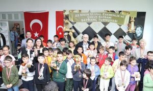 23-nisan-ulusal-egemenlik-ve-cocuk-bayrami-kapsaminda-ahmet-akin-kultur-merkezinde-iki-gun-1q7jNNwt.jpg