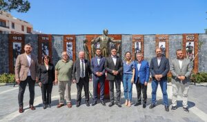 aliaga-belediye-baskani-serkan-acar-atamizin-aliagaya-gelisinin-90yil-donumu-kutlu-olsun-sg5xhyOn.jpg