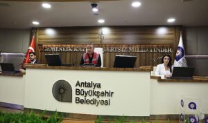 antalya-buyuksehir-belediye-meclisi-yeni-donemin-ilk-toplantisini-yapti-l9Fqa5n7.jpg