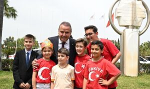 antalya-buyuksehir-belediyesi-23-nisani-coskuyla-kutladi-xvb89QHA.jpg