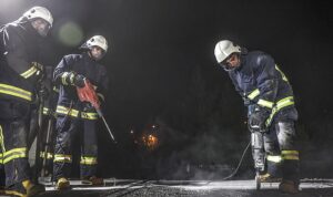 antalya-buyuksehir-belediyesi-itfaiyesi-her-an-deprem-olacakmis-gibi-hazirlaniyor-cmsQ1xuP.jpg