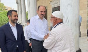 baskan-altay-haciveyiszade-camiinde-vatandaslarla-bulustu-aebEUK5t.jpg