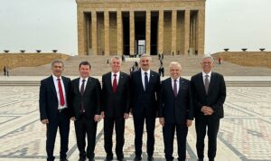 baskan-sadi-ozdemir-chp-yerel-yonetimler-calistayina-katildi-Vtb6j4Q2.jpg