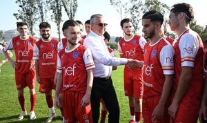 baskan-topaloglundan-futbolculara-ziyaret-WcVIlTMy.jpg
