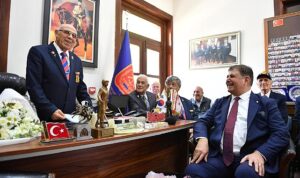 baskan-tugaydan-gazilere-surpriz-ziyaret-YZ6ykzvK.jpg