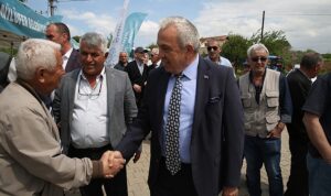 baskoydeki-dede-helvasi-geleneginde-helvalar-sifa-icin-yenildi-1cych3U1.jpg