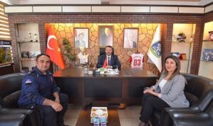 belediye-baskanimiz-adnan-oztasa-vatandaslarimizin-hayirli-olsun-ziyaretleri-kapsaminda-resmi-kurum-mudurlerimizden-de-ziyaretler-3m2itxEu.jpg