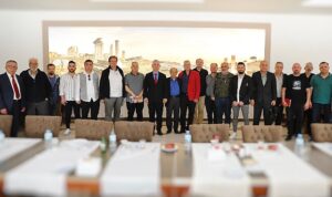 bergama-belediye-baskani-dr-tanju-celik-gazetecilere-belediyenin-borcunu-ve-gelecek-vizyonunu-paylasti-6geej5FK.jpg