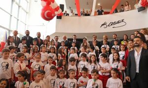 cankaya-belediye-baskani-guner-23-nisan-bir-milletin-tarihinin-en-onemli-kose-tasi-5AwEX5bU.jpg